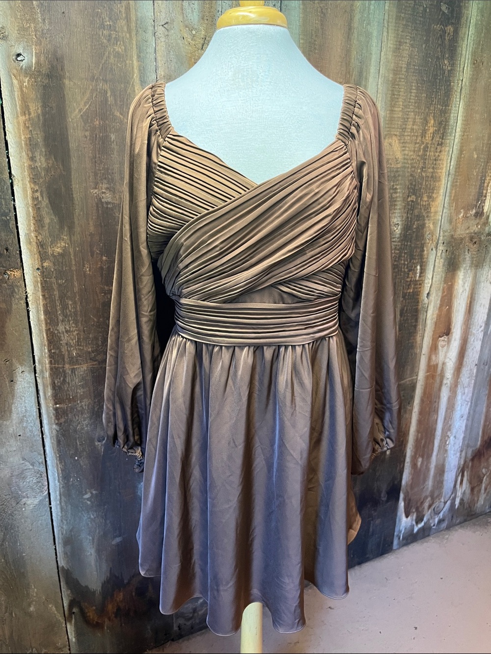 Twosisters the Label NWT Satin Crossover Mini Dress Plus Size 16 Prom Homecoming